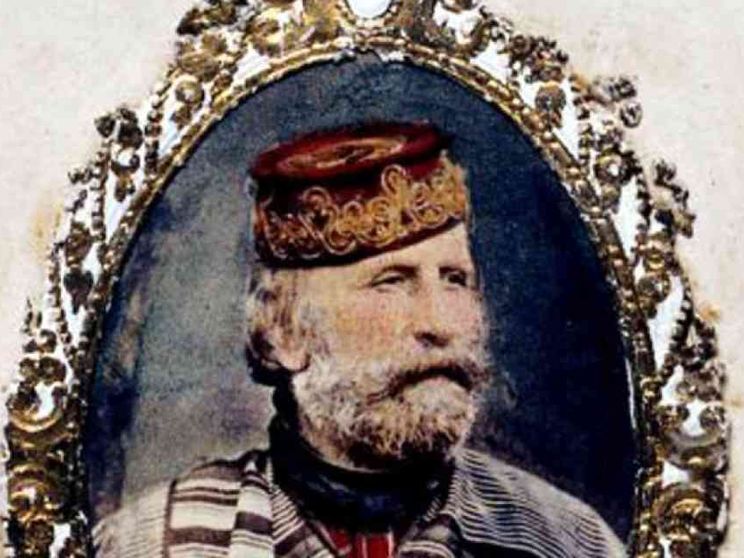 «Garibaldi mercenario antisemita»: via il nome dell'eroe dalla scuola