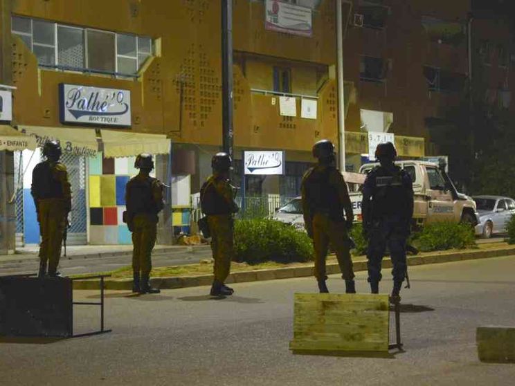 Burkina Faso, attaccati ambasciata francese e comando militare. Oltre 30 morti