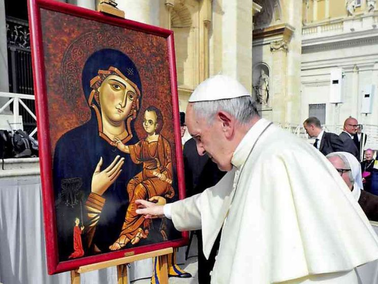 Il Papa istituisce la festa di Maria Madre della Chiesa