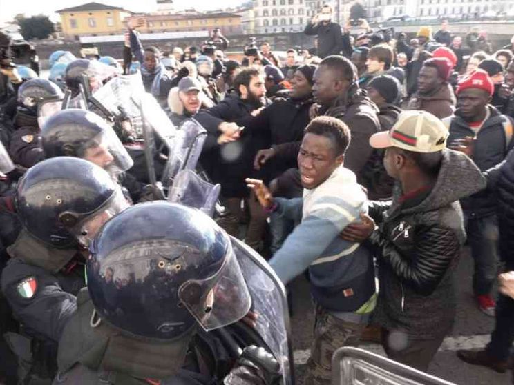 Senegalese ucciso, ancora tensioni e polemiche