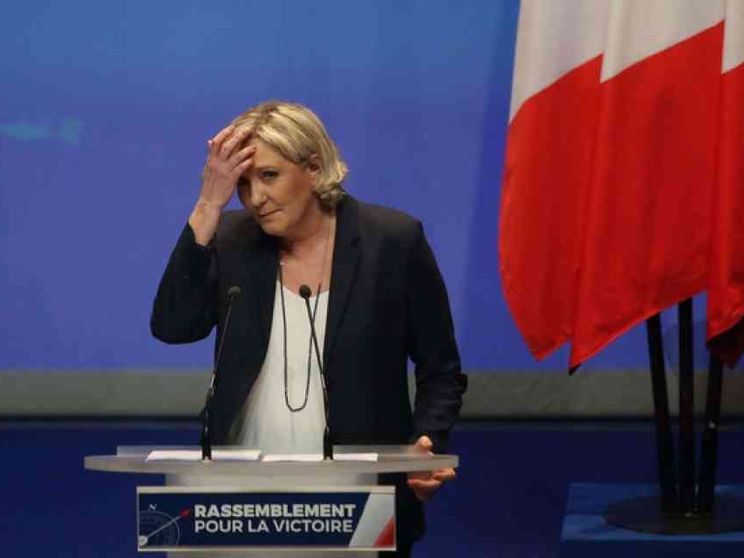 Lo «strappo» di Marine Le Pen: FN diventa «Rassemblement National»