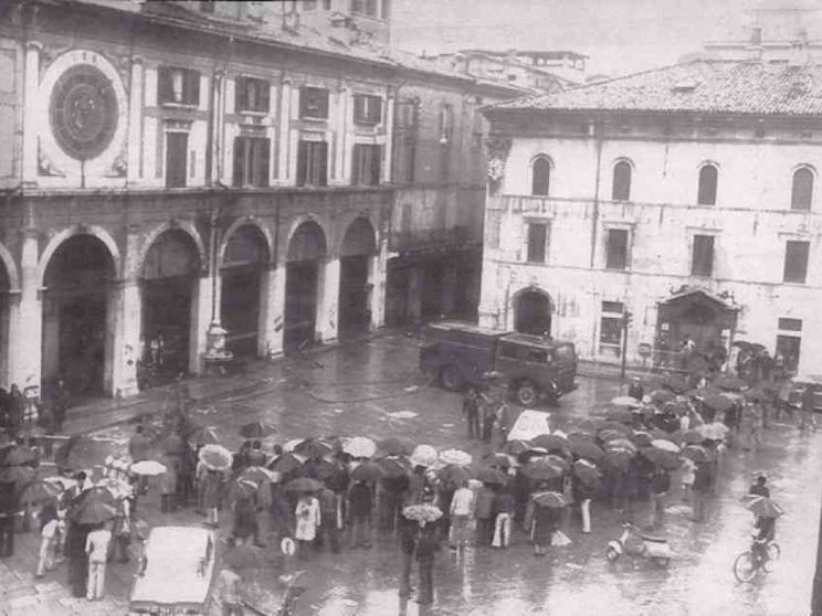 1974 - Stragi e austerità, l’Italia vive in «guerra»