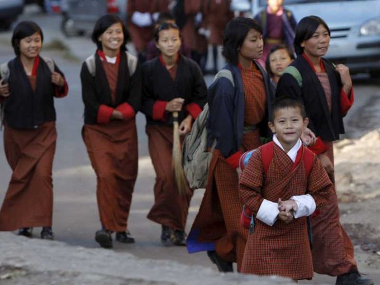La piccola felicità del Bhutan, un medioevo con il cellulare
