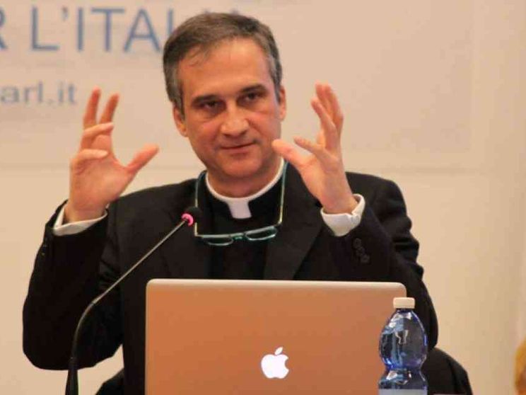 Viganò lascia. Il Papa: accetto con fatica le dimissioni