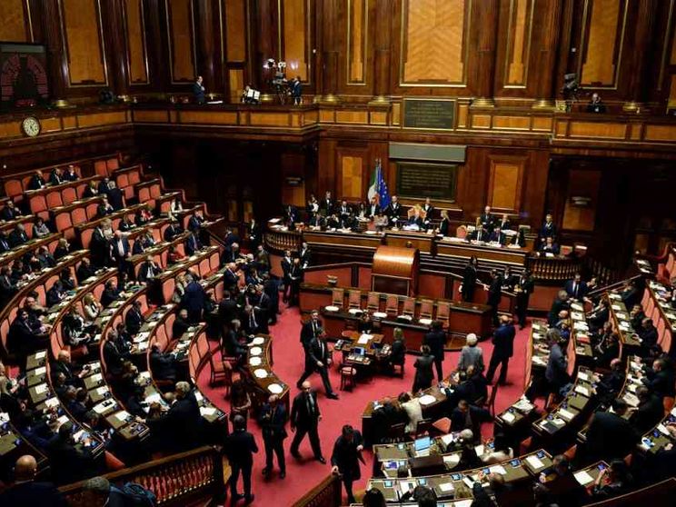 Il centrodestra si spacca sulla presidenza del Senato. Ipotesi M5s-Lega