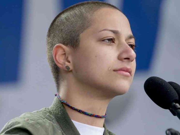 Marcia contro le armi, ecco cosa ha detto la sopravvissuta Emma Gonzalez