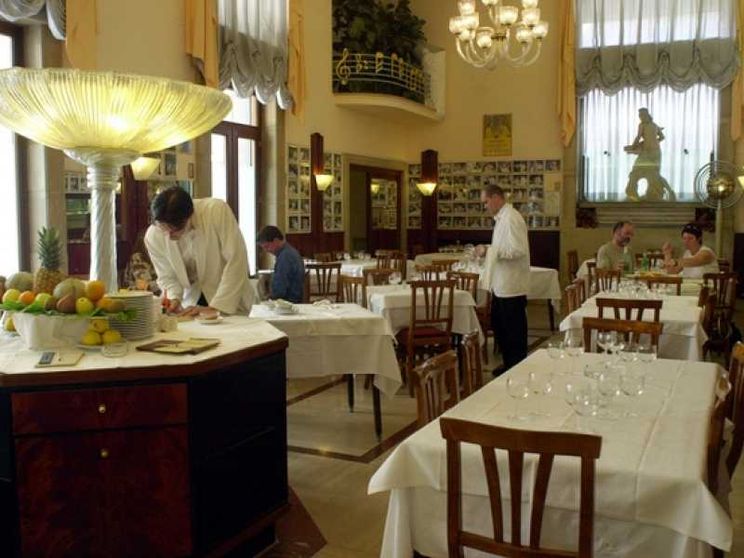 Ristorazione, una piattaforma contro il lavoro nero