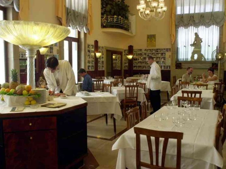 Ristorazione, una piattaforma contro il lavoro nero