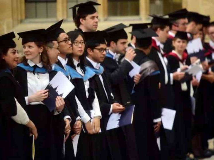 «Clienti» all'università. Più tasse e qualità peggiorata