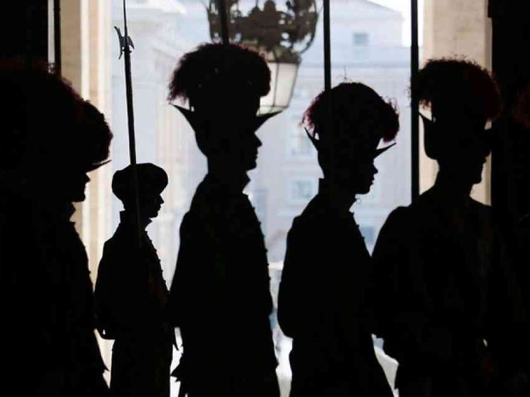 Arrestato diplomatico ecclesiastico accusato di pedopornografia