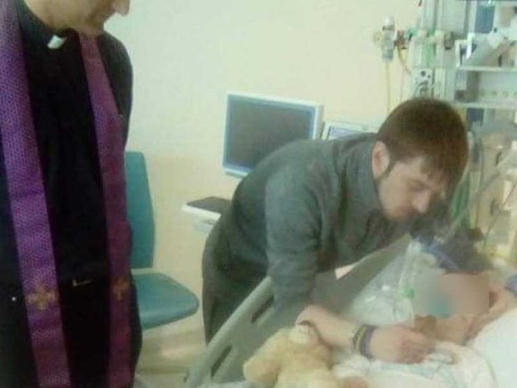 Alfie: i giudici di Londra respingono l'appello, ricorso alla Corte suprema