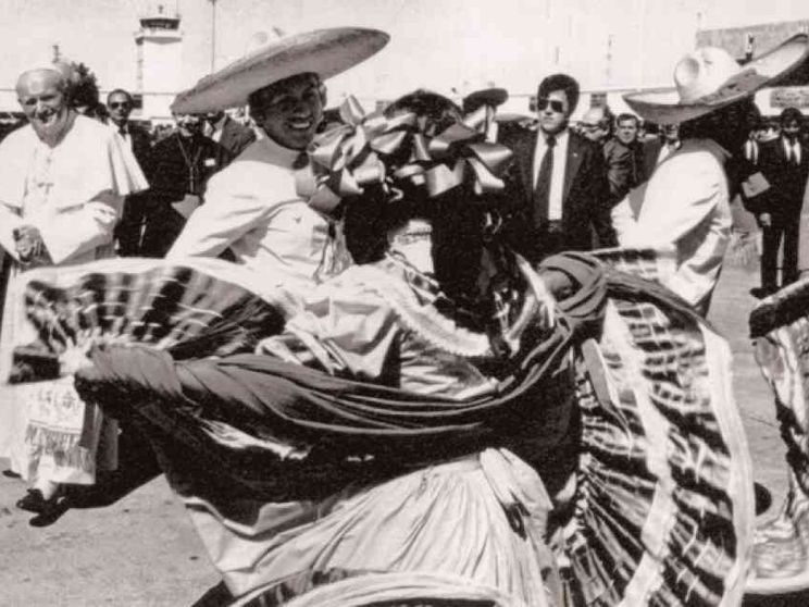 1979 - I primi viaggi, il mondo scopre papa Wojtyla