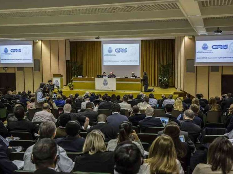 La scuola degli esorcisti: «Così combattiamo il Maligno»