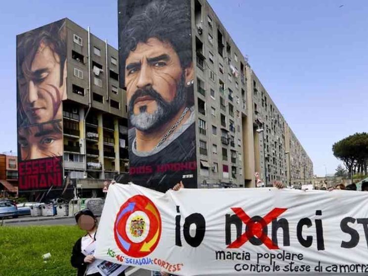 In marcia contro la violenza della camorra: le foto e i video