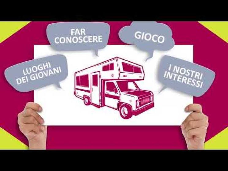 Il camper che fa parlare i giovani (e cerca volontari)