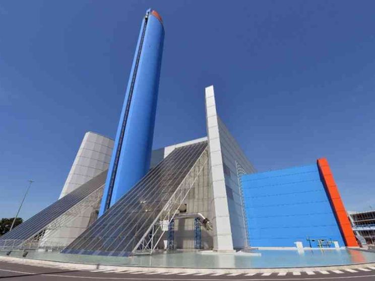 C’è un inceneritore che allarma Torino, le famiglie in rivolta