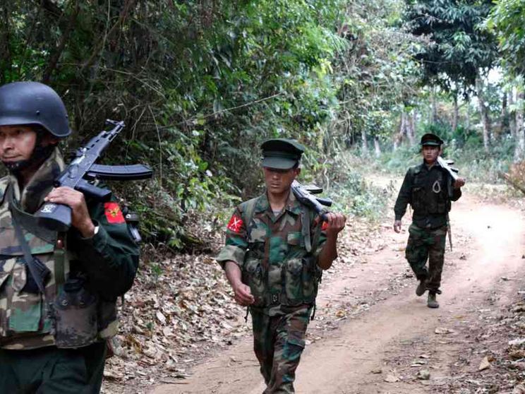 Myanmar, cristiani in fuga dagli scontri