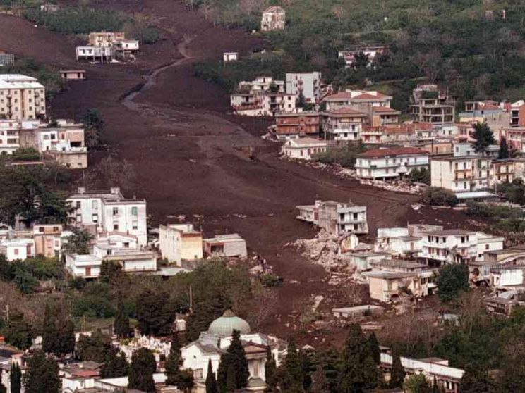 Sarno, il 5 maggio di vent'anni anni fa la marea di fango uccise 160 persone