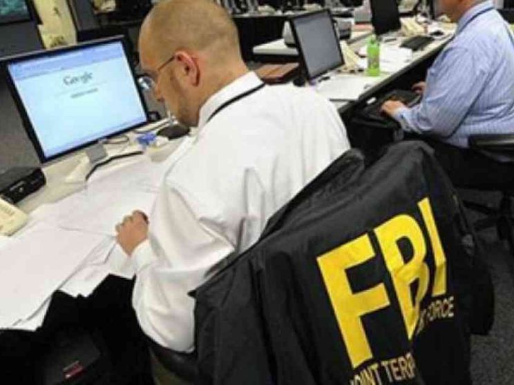 Allarme Fbi: caccia negli Usa a mille «lupi solitari»