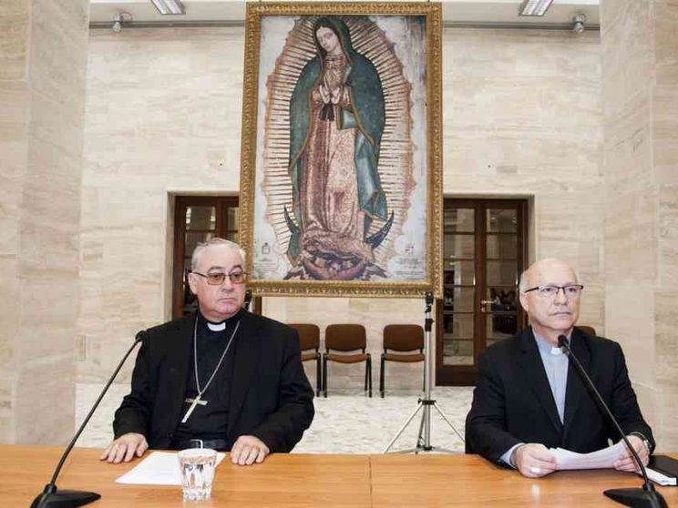 Pedofilia, tutti i vescovi cileni offrono le dimissioni al Papa