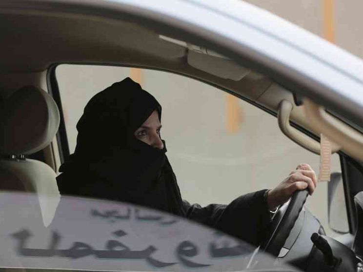 Finite in carcere le due donne che sfidarono i divieti di guida