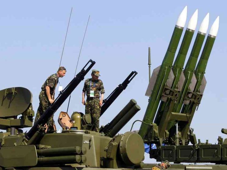 Così la spesa in armi limita lo sviluppo e la democrazia