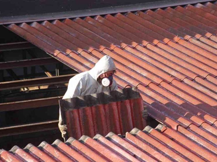 Malati di mesotelioma, prorogata l'indennità