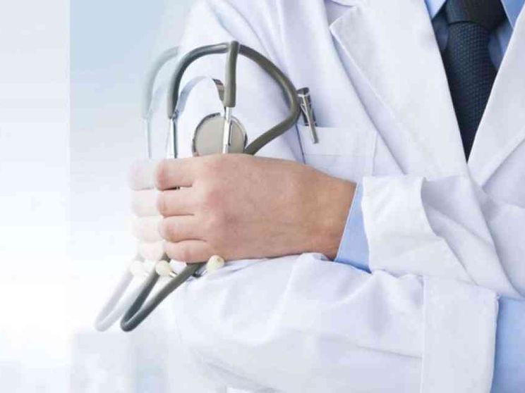 Associazioni e politici: difenderemo l'obiezione di coscienza