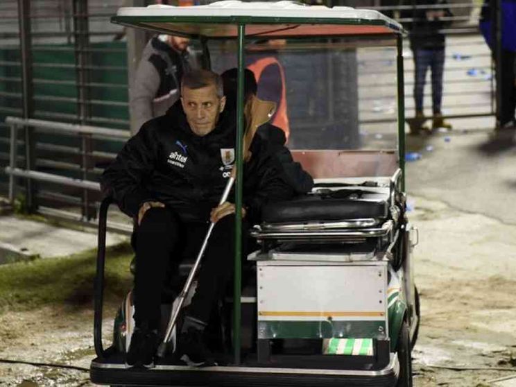 Tabárez da Oscar: così allena l'Uruguay anche dalla carrozzina