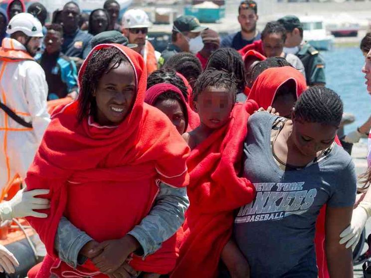 Nuovi soccorsi in mare. Così gli scafisti «sfidano» l'Italia