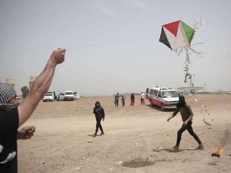 Pioggia di razzi da Gaza, Israele reagisce e bombarda