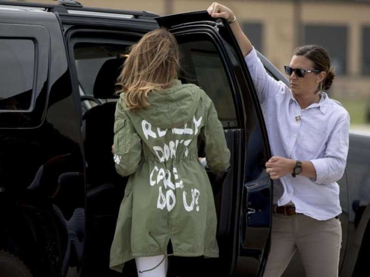 Dieci Stati denunciano Trump, polemiche su Melania tra i bimbi i Texas