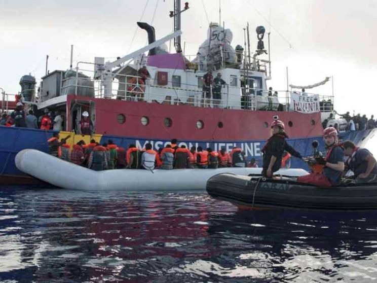 Nave Lifeline, il no di Malta all'Italia: «Non è nostra competenza»