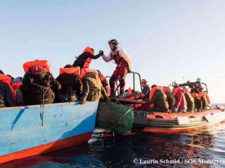 Stretta sulle Ong che si occupano di salvataggi in mare: ora cosa succede?