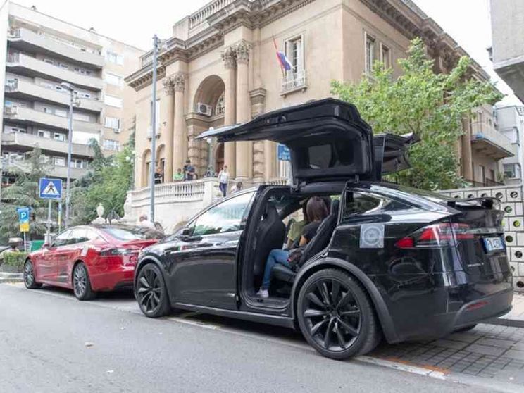 Un'avventura elettrizzante sulle tracce di Nikola Tesla