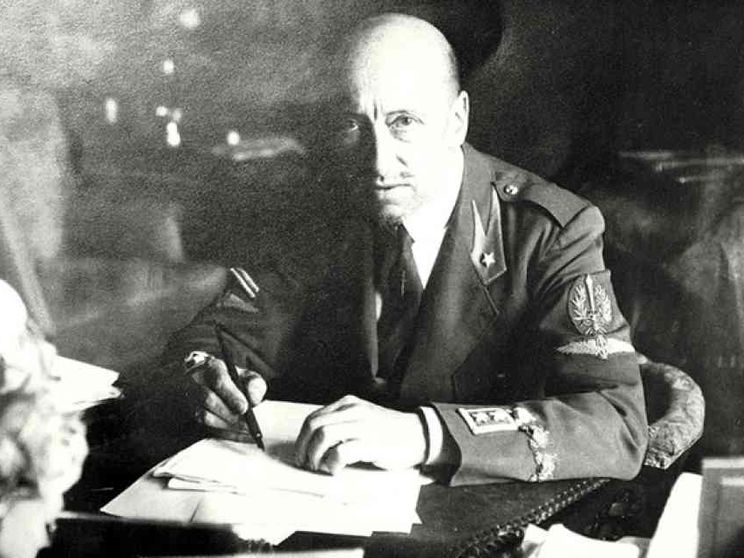 D'Annunzio, un inglese per amico