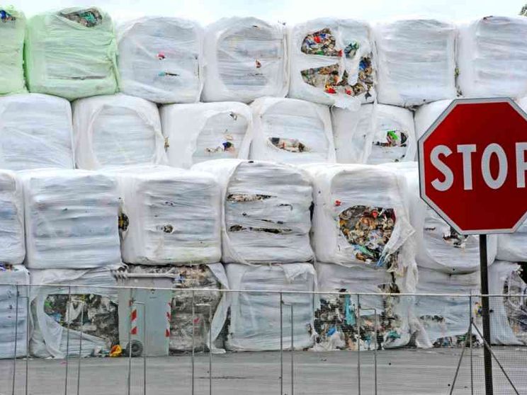 Quelle parole di un vescovo: Acerra non diventi la pattumiera della Campania