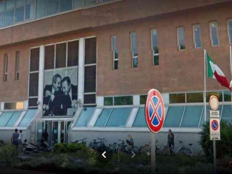 La procura stoppa il «doppio padre»: «No alla registrazione dei figli»