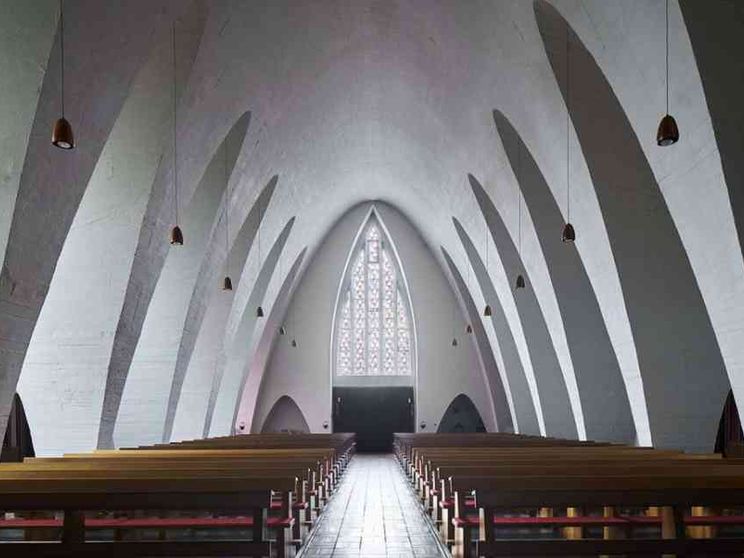 Nell'architettura cristiana il sacro è sempre relazione