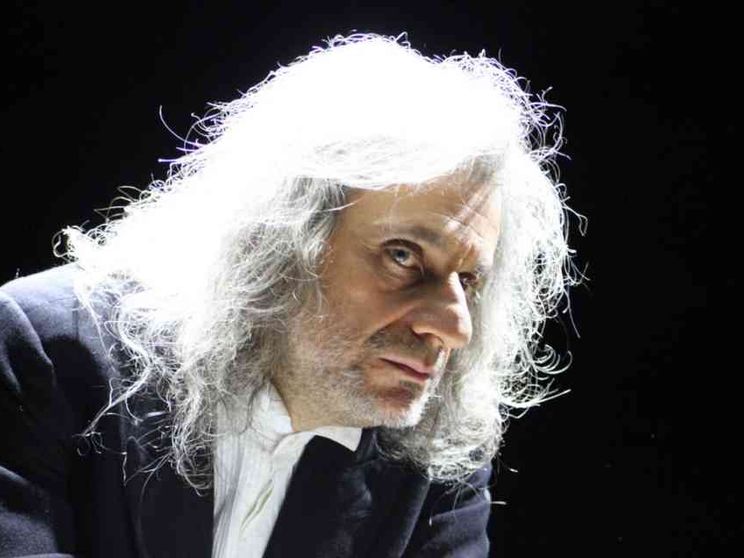 Alessandro Bergonzoni: «Uomo, fai della tua vita un capolavorato»