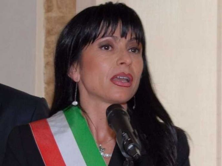 Nel nome di Chiara disarmiamo subito l'economia