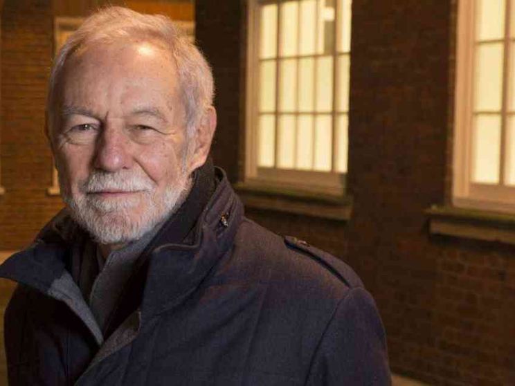 Eduardo Mendoza: «È tempo che la Spagna dimentichi Franco»