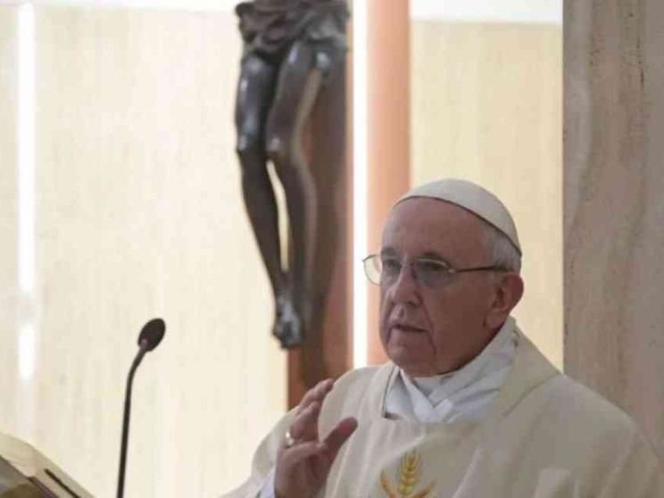 Papa Francesco: la novità del Vangelo non ammette una doppia vita