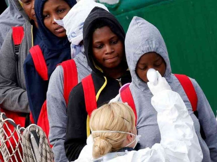 Via dall'inferno libico verso Europa e Africa