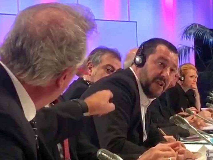 Migranti e flussi Ue, è braccio di ferro. Salvini contro tutti
