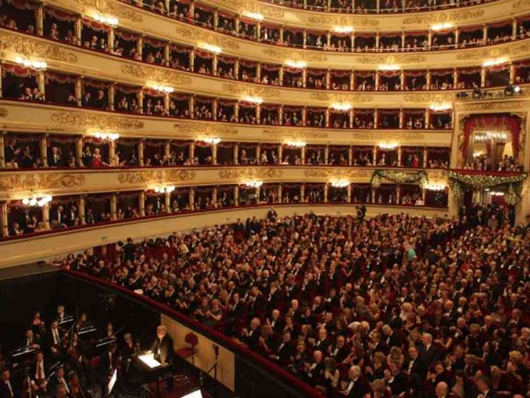 Scala risponde ai loggionisti: nostre scelte contro il bagarinaggio