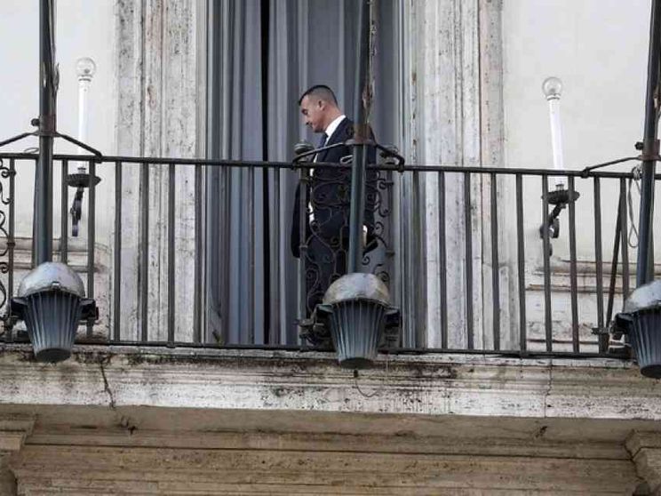 Insulti e minacce al Ministero dell'Economia, bufera su Casalino