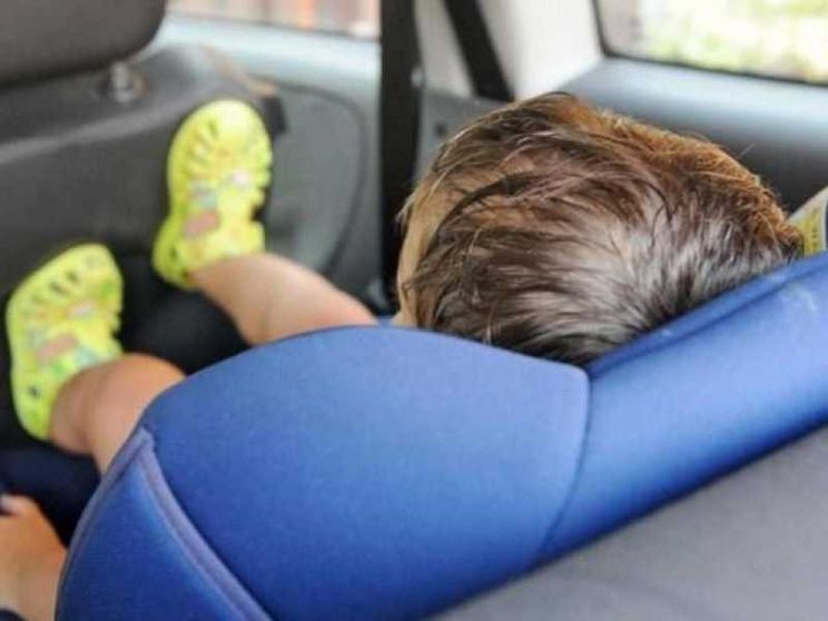 Il dispositivo anti-abbandono per i seggiolini ora è legge