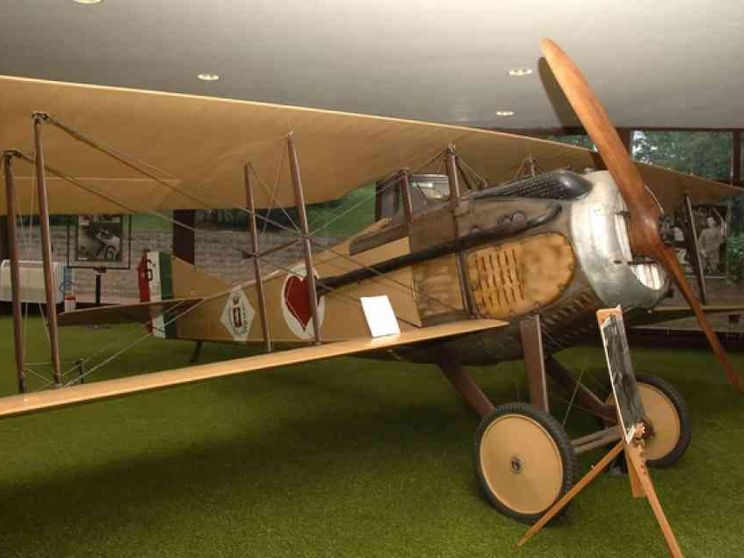 Le acrobatiche imprese del carabiniere volante