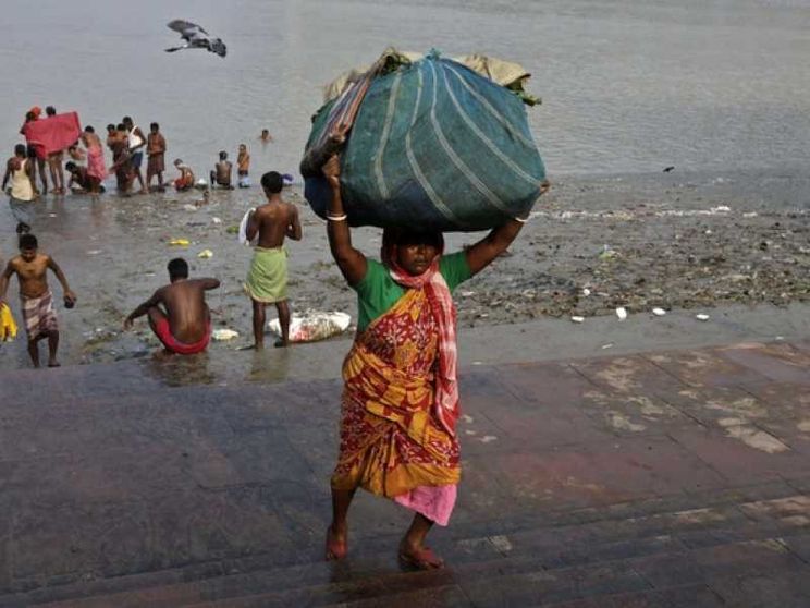 L'India dopo 160 anni depenalizza l'adulterio